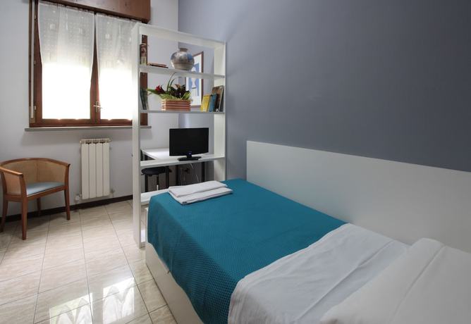 Imagen de la habitación del Hotel Rose and Crown, Correggio. Foto 4
