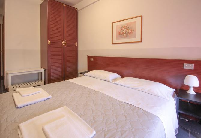 Imagen de la habitación del Hotel Rose and Crown, Correggio. Foto 14