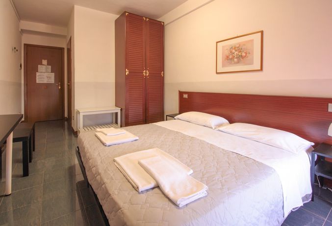 Imagen de la habitación del Hotel Rose and Crown, Correggio. Foto 16