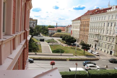 Imagen de los exteriores del Hotel Rose suites and rooms. Foto 17