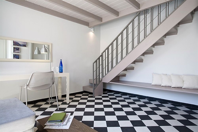 Imagen de los interiores del Hotel Rosebay. Foto 4