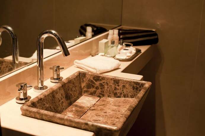 Imagen general del Hotel Rosedal Suite. Foto 14