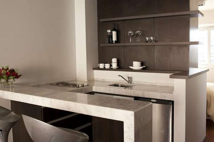 Imagen general del Hotel Rosedal Suite. Foto 16