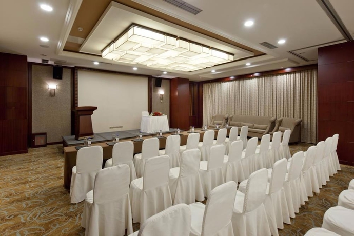 Imagen de los interiores del Hotel Rosedale Shenyang. Foto 17