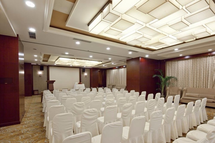 Imagen de los interiores del Hotel Rosedale Shenyang. Foto 18