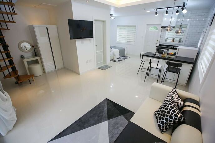 Imagen de la habitación del Hotel Rosedeil. Foto 17