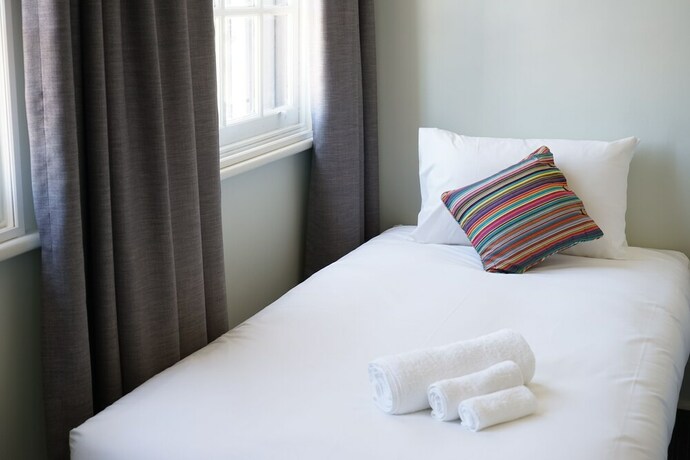 Imagen de la habitación del Hotel Rosehill. Foto 31