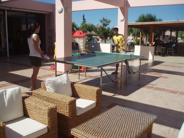 Imagen general del Hotel Roselands Bungalows. Foto 3