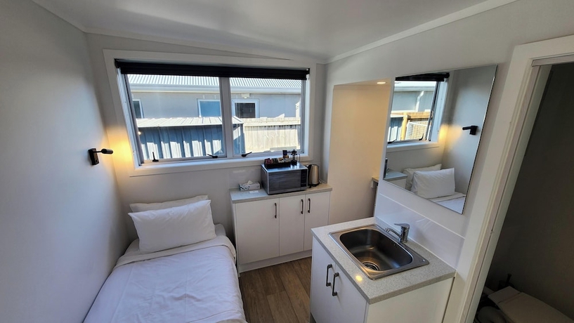 Imagen de la habitación del Hotel Roselands Motel. Foto 10