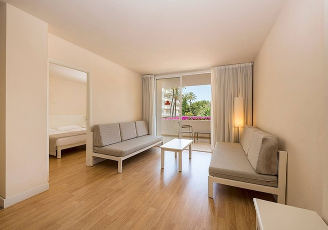 Imagen de la habitación del Hotel Rosella affiliated by Intelier. Foto 7