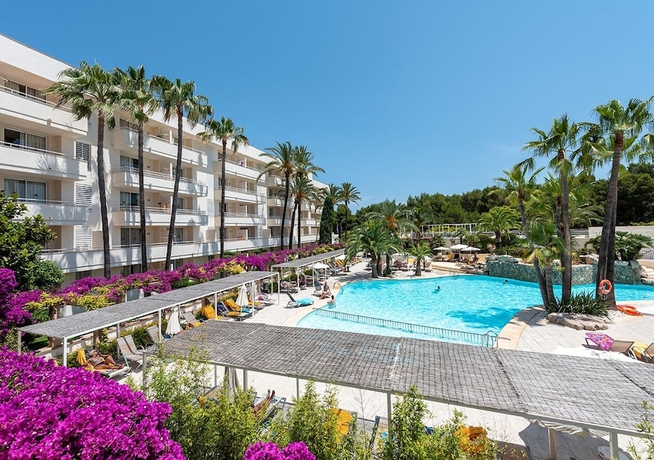 Imagen de los exteriores del Hotel Rosella affiliated by Intelier. Foto 14