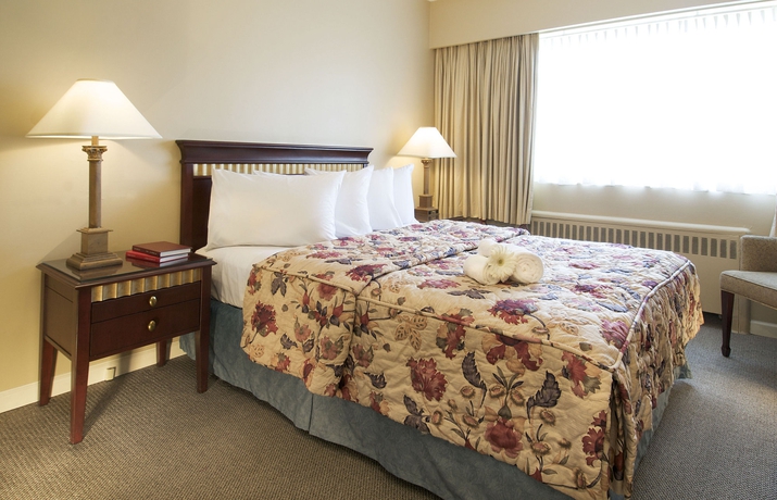 Imagen de la habitación del Hotel Rosellen Suites At Stanley Park. Foto 2