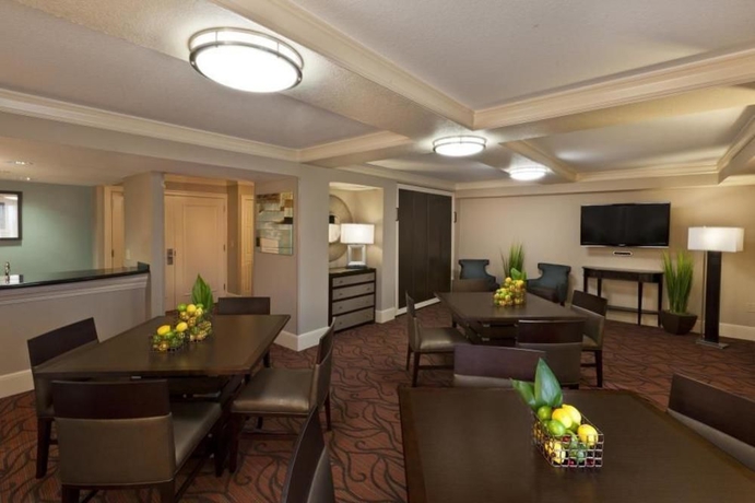 Imagen de la habitación del Hotel Rosen Centre Resort. Foto 8