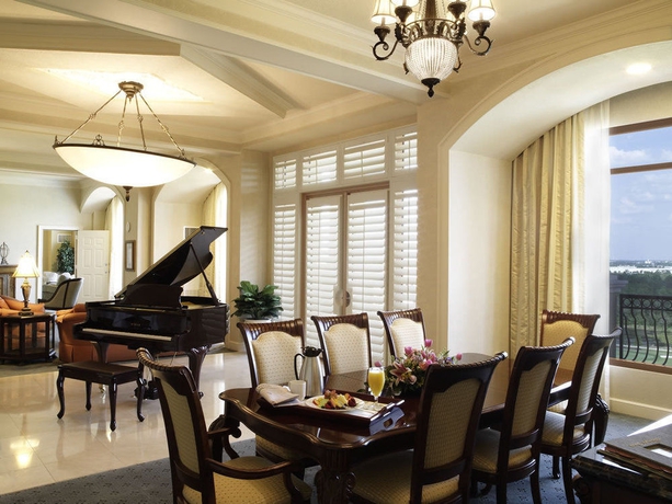 Imagen de la habitación del Hotel Rosen Shingle Creek. Foto 9