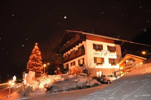 Imagen de la habitación del Hotel Rosengarten, Dobbiaco. Foto 2