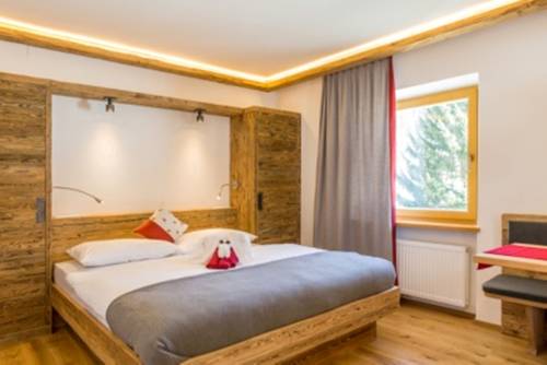 Imagen de la habitación del Hotel Rosengarten, Dobbiaco. Foto 6