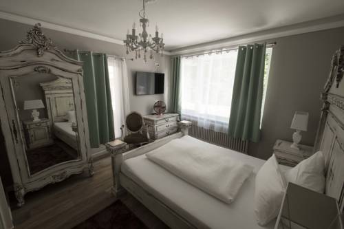 Imagen de la habitación del Hotel Rosenhof, Badenweiler. Foto 6