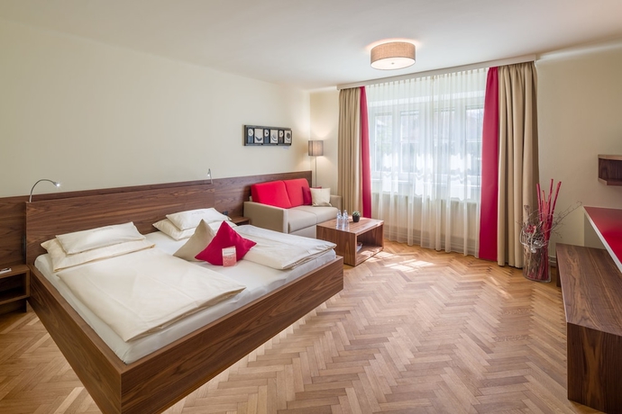 Imagen de la habitación del Hotel Rosenvilla. Foto 3