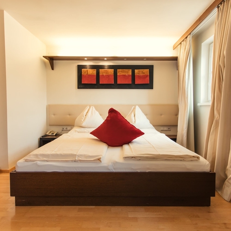 Imagen de la habitación del Hotel Rosenvilla. Foto 10