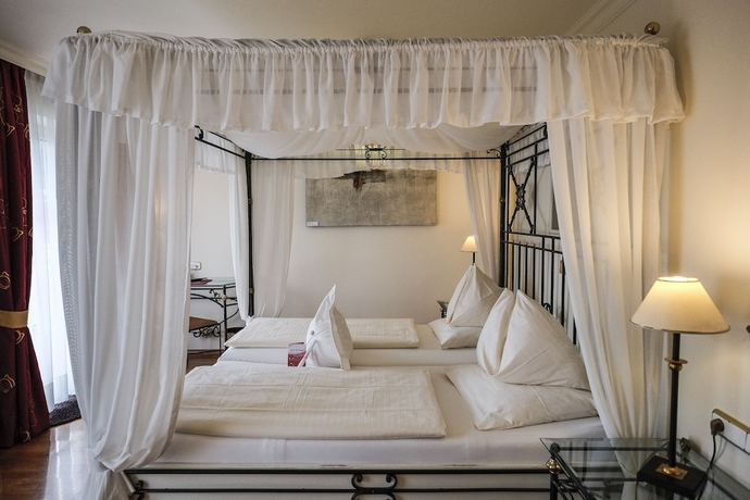 Imagen de la habitación del Hotel Rosenvilla. Foto 12