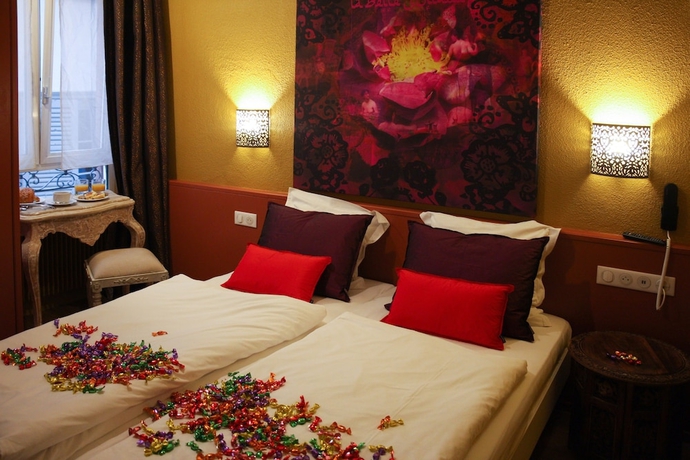 Imagen de la habitación del Hotel Roses, Estrasburgo. Foto 12