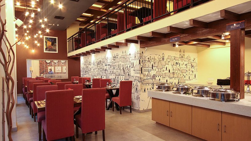 Imagen del bar/restaurante del Hotel Rosetum Anjuna. Foto 4