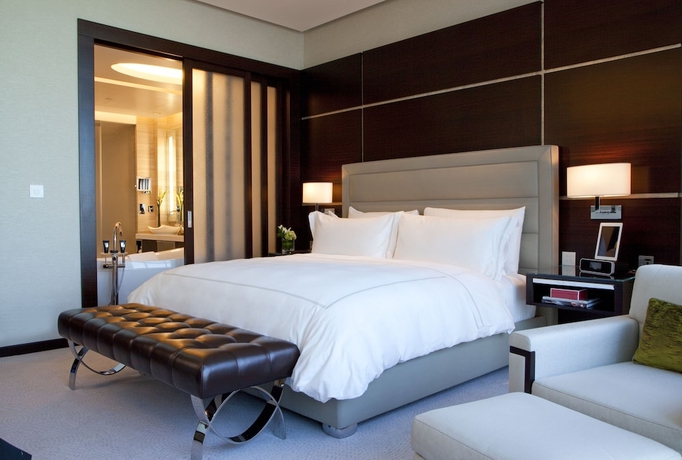 Imagen de la habitación del Hotel Rosewood Abu Dhabi. Foto 7