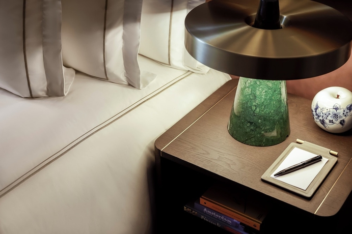Imagen de la habitación del Hotel Rosewood Amsterdam. Foto 6
