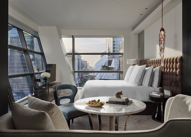 Imagen de la habitación del Hotel Rosewood Bangkok. Foto 13