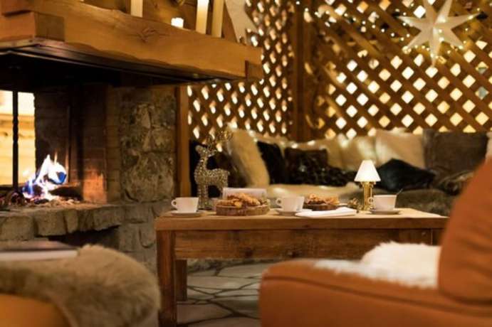 Imagen del bar/restaurante del Hotel Rosewood Courchevel Le Jardin Alpin. Foto 3