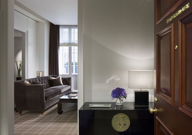 Imagen de los interiores del Hotel Rosewood London. Foto 9