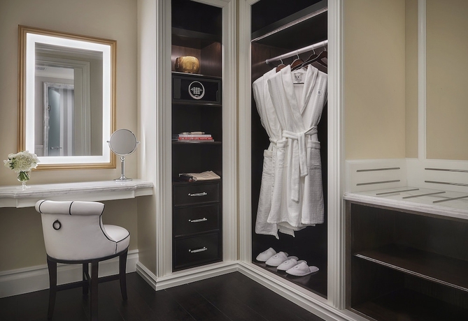 Imagen de la habitación del Hotel Rosewood Miramar Beach. Foto 10