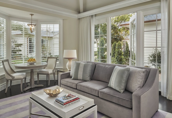 Imagen de la habitación del Hotel Rosewood Miramar Beach. Foto 13