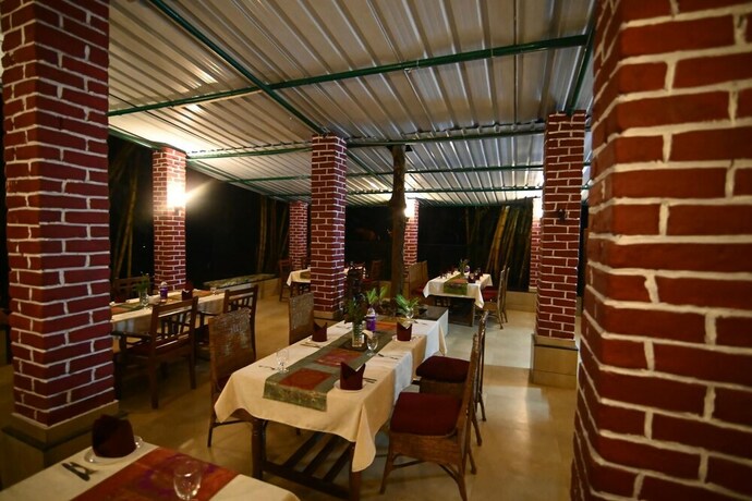 Imagen del bar/restaurante del Hotel Rosewood Resort. Foto 7
