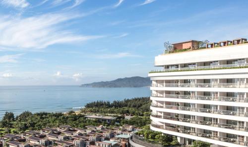 Imagen de los exteriores del Hotel Rosewood Sanya. Foto 6