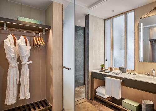 Imagen de la habitación del Hotel Rosewood Sanya. Foto 5