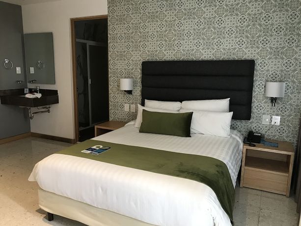 Imagen de la habitación del Hotel Rosgaud. Foto 19