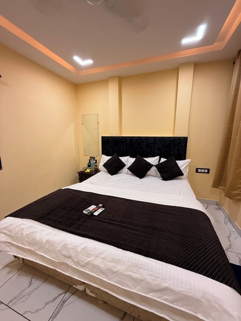 Imagen de la habitación del Hotel Roshan. Foto 8