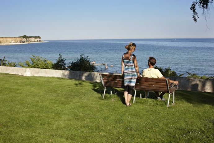 Imagen de la piscina del Hotel R&oslash;dvig Kro Og Badehotel. Foto 19