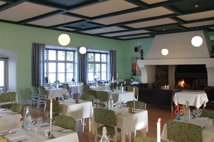 Imagen de los interiores del Hotel R&oslash;dvig Kro Og Badehotel. Foto 16