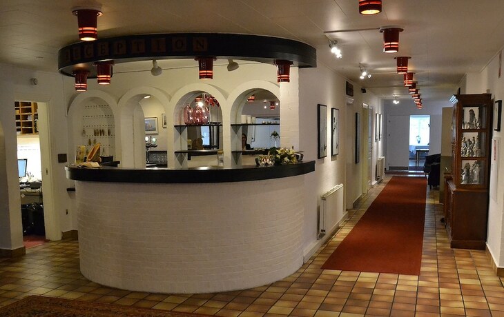 Imagen de los interiores del Hotel R&oslash;nnes. Foto 39