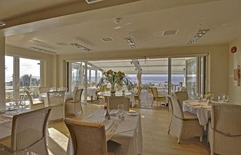 Imagen del bar/restaurante del Hotel Roslin Beach. Foto 4