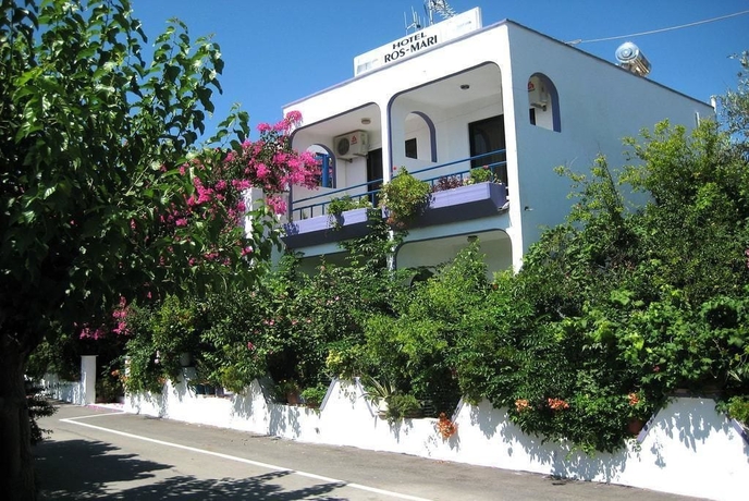 Imagen general del Hotel Rosmari. Foto 1