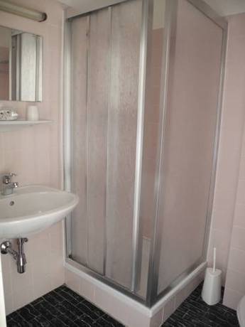 Imagen de la habitación del Hotel Rosner. Foto 5