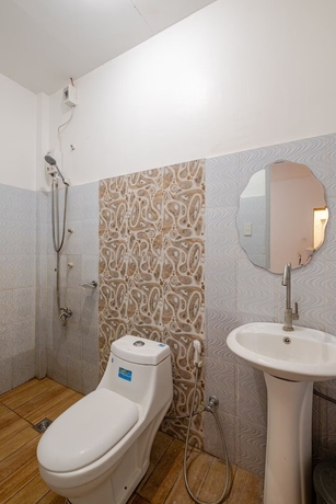 Imagen de la habitación del Hotel Ross Rose Budget. Foto 11