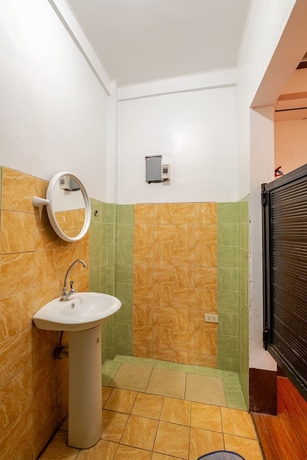 Imagen de la habitación del Hotel Ross Rose Budget. Foto 12