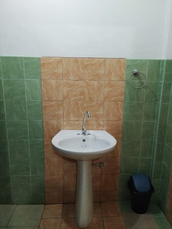 Imagen de la habitación del Hotel Ross Rose Budget. Foto 13