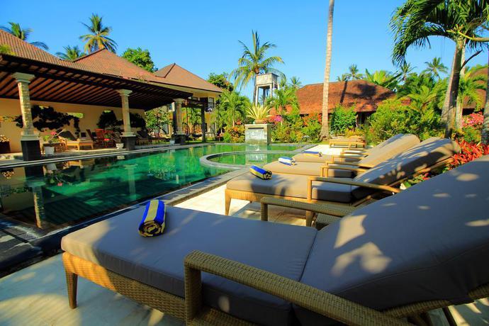 Imagen de la piscina del Hotel Rossa Garden. Foto 29