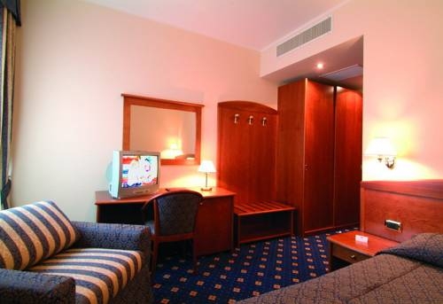 Imagen de la habitación del Hotel Rossi, San Marino. Foto 13