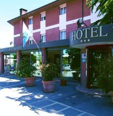 Imagen general del Hotel Rossi, San Marino. Foto 6